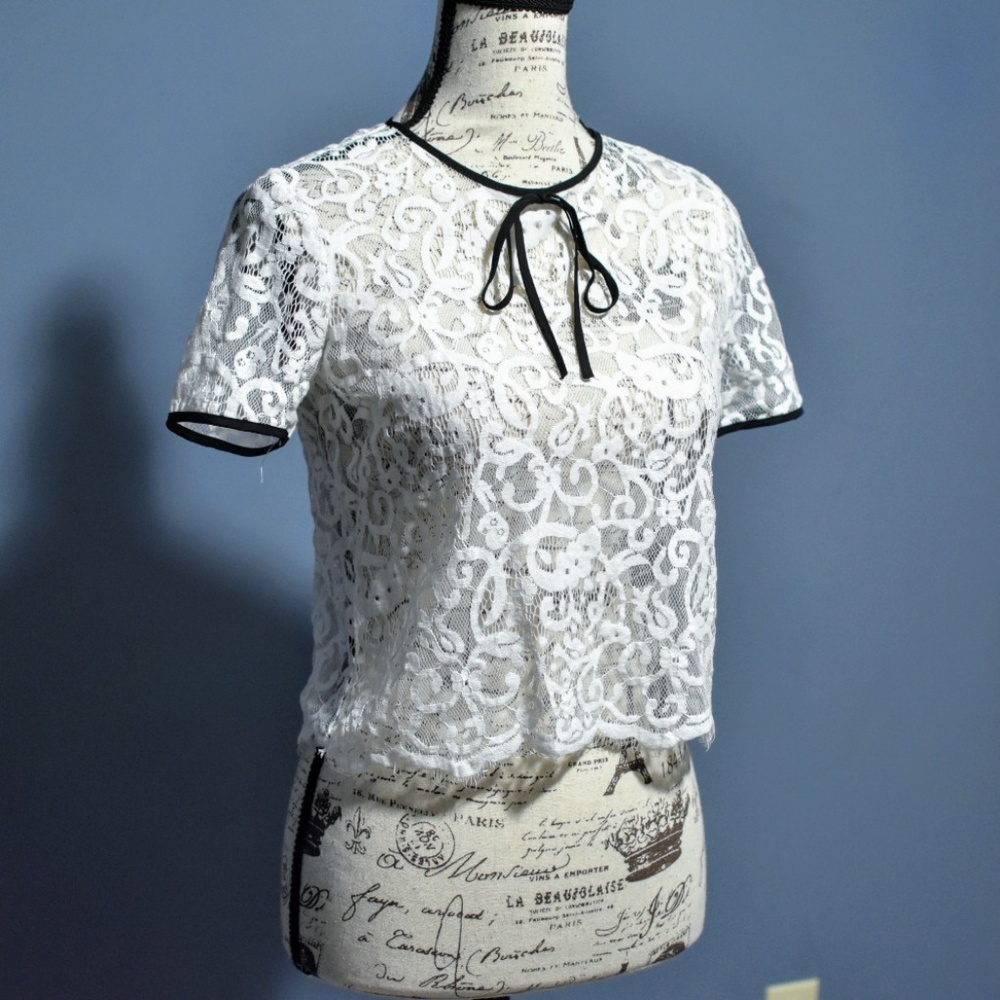 SOLD - Forever 21 White Lace Tie-Neck Top